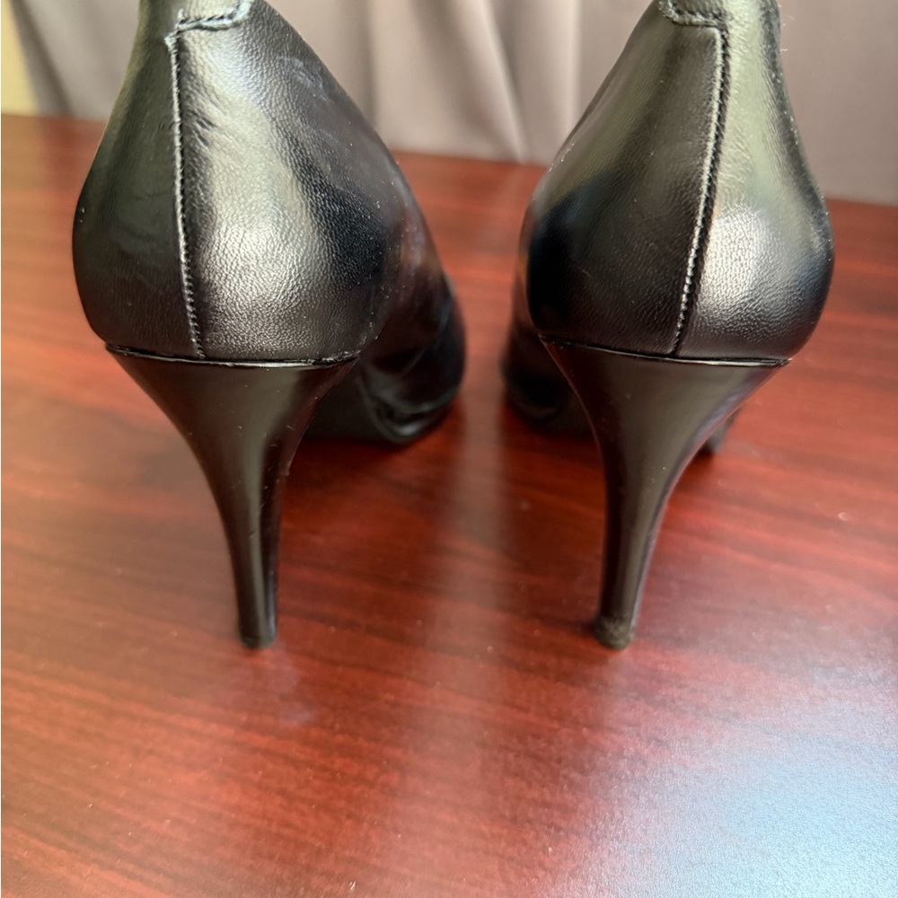 Nine West Classic Black Heels - Picture 5 of 6